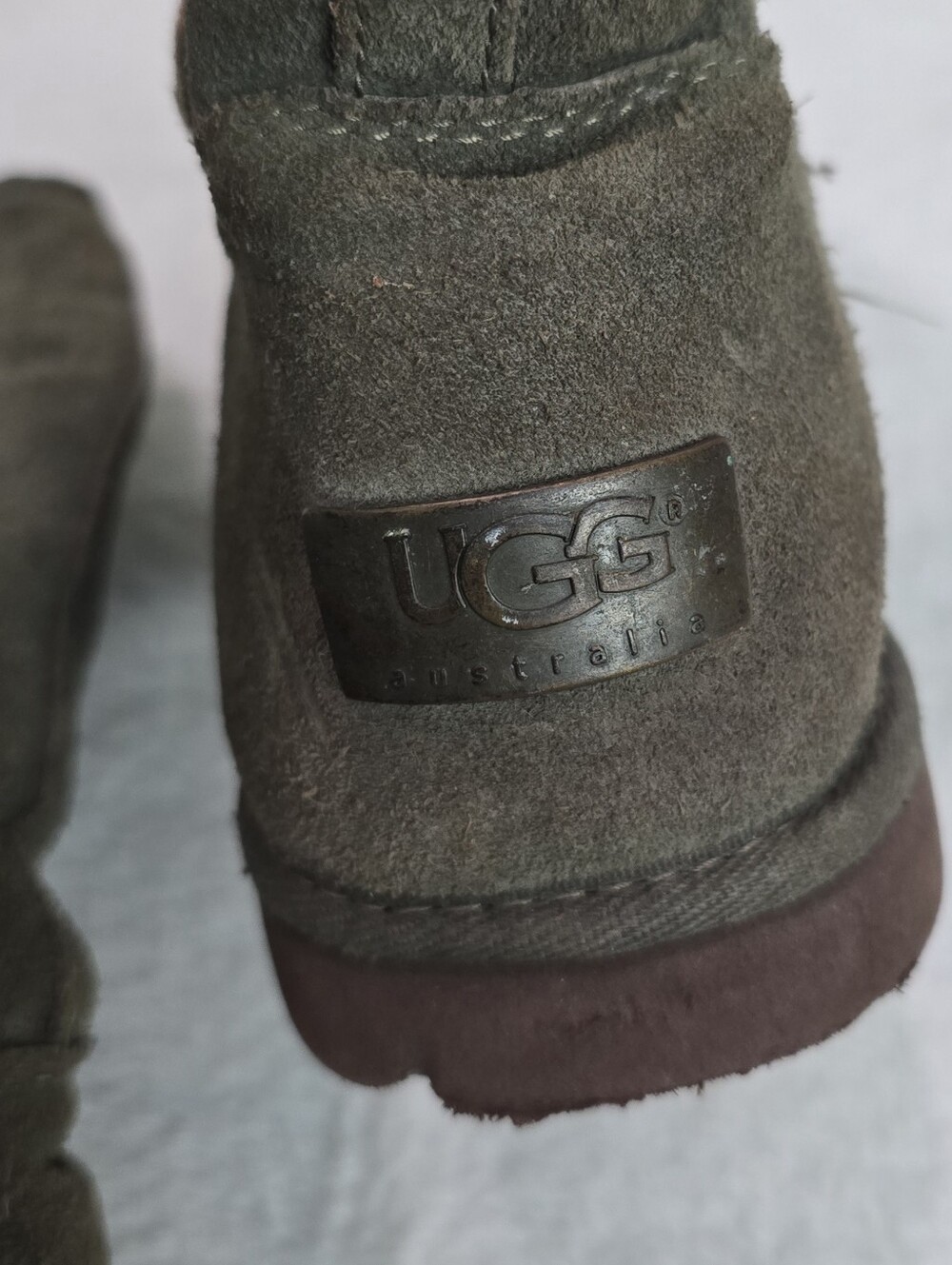 Women's UGG Boots Australia Retro Cargo 1895 Olive Green Fur Lined Buckle Size 7 - Picture 5 of 9